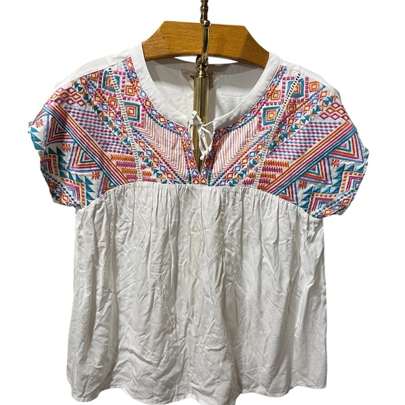 SAVANNA JANE ~ White Peasant Style Rayon Top with Colorful Embroidery - Picture 1 of 7